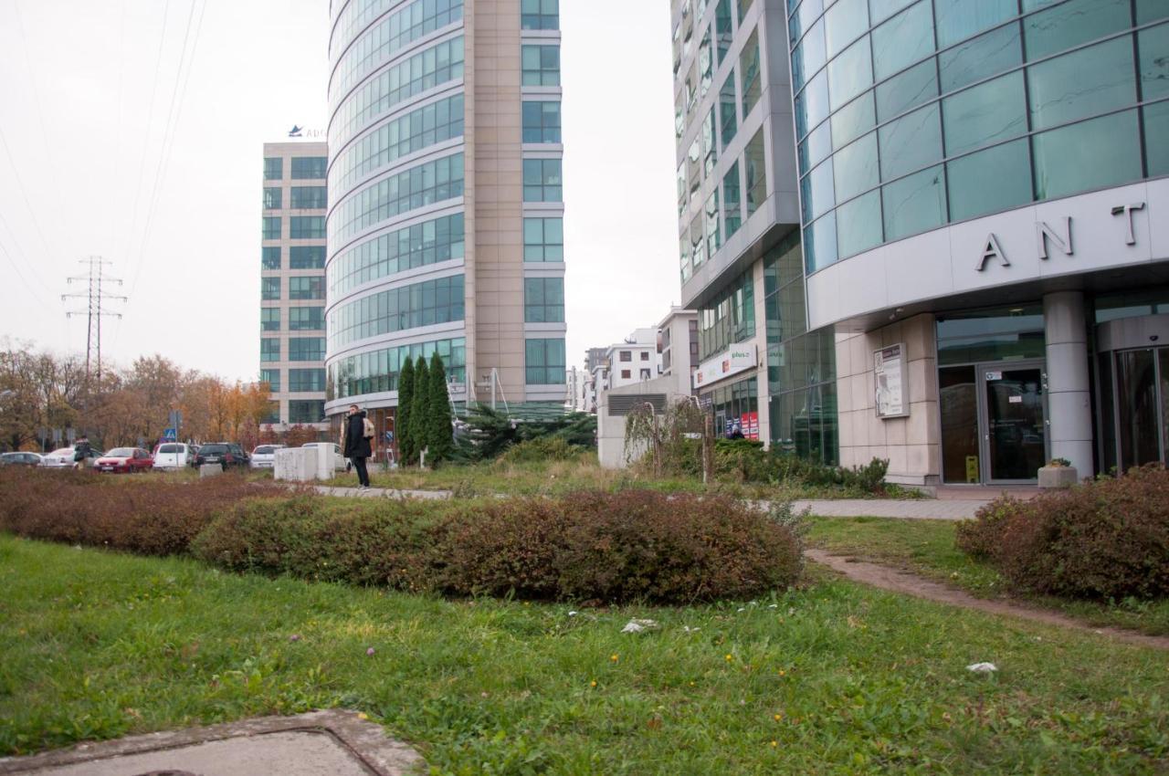 Apartament Cybernetyki Mokotów Varsovia Exterior foto