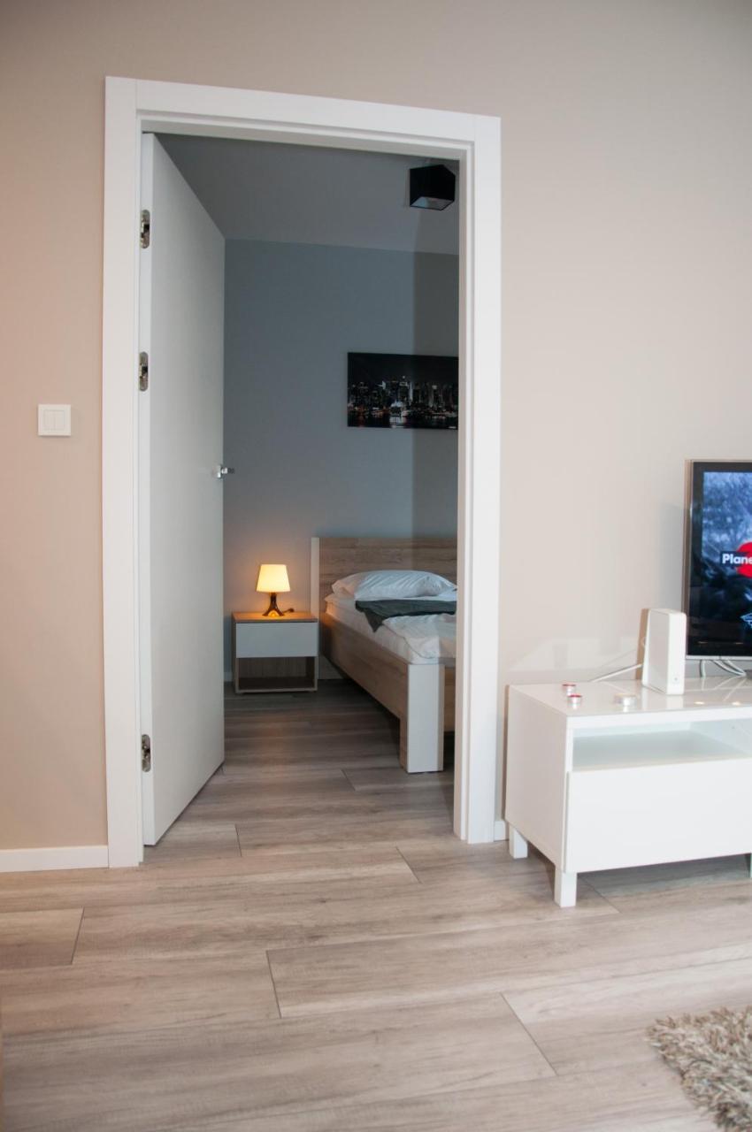 Apartament Cybernetyki Mokotów Varsovia Exterior foto