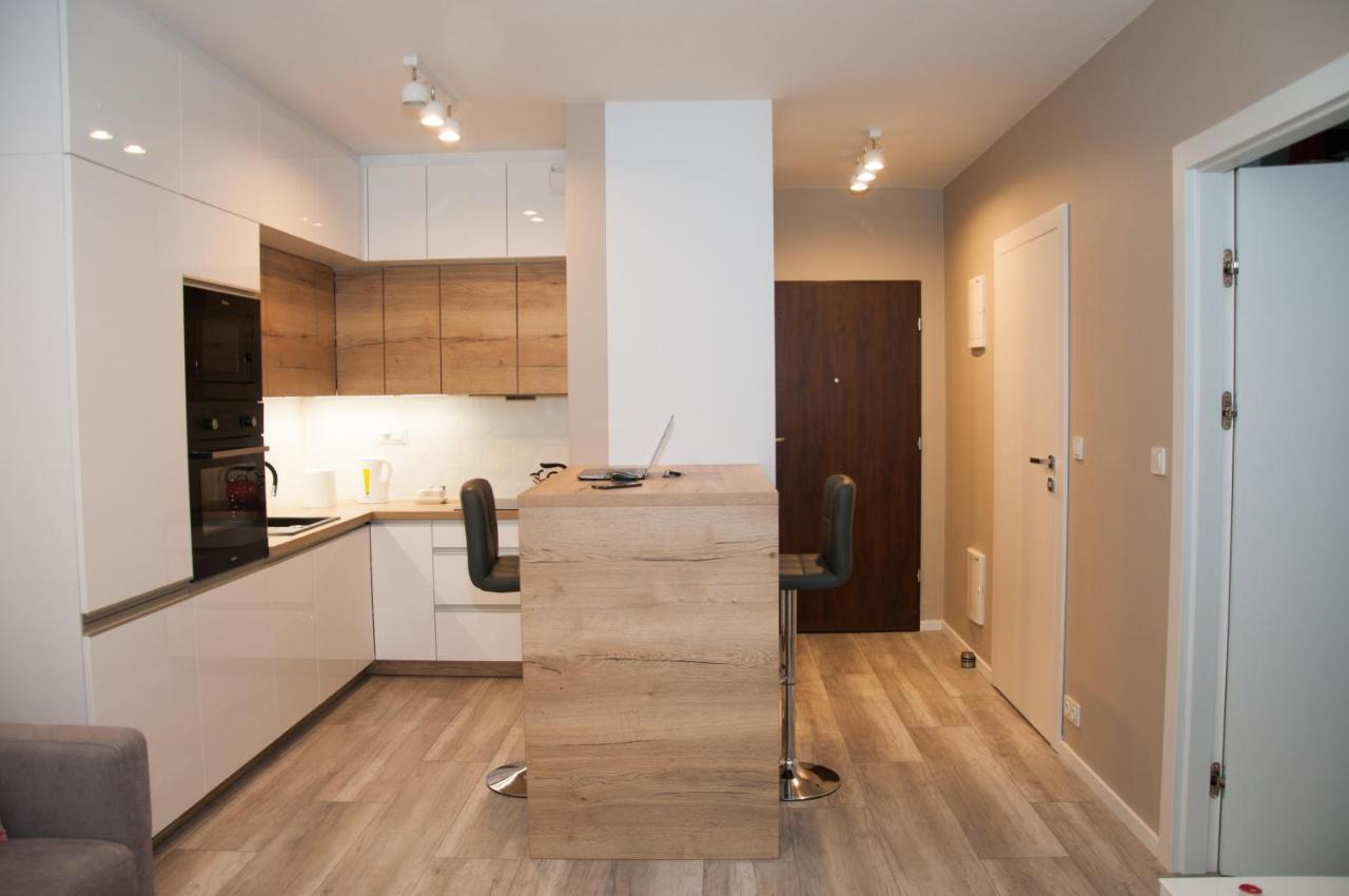 Apartament Cybernetyki Mokotów Varsovia Exterior foto